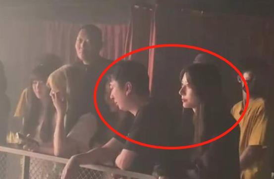 网红vx吃瓜群,揭秘娱乐圈幕后真相 第2张 网红vx吃瓜群,揭秘娱乐圈幕后真相 第2张